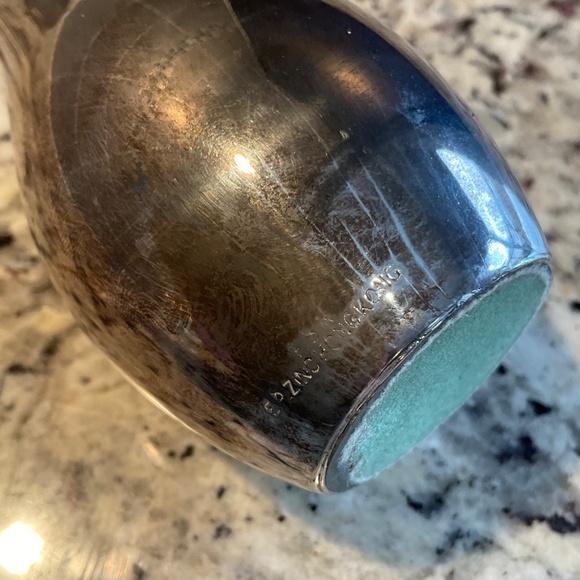 Vintage Weighted Silver-Plated Metal 7” Bud Vase - Made in Hong Kong - Picture 9 of 12